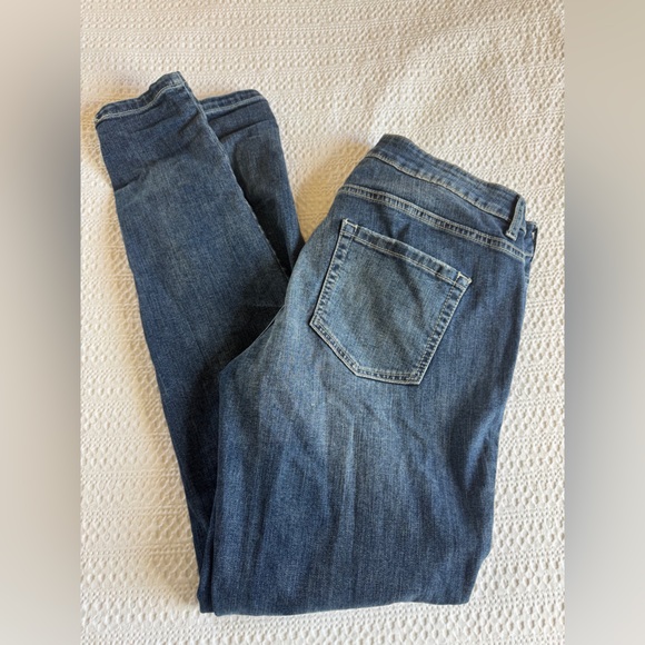 Forever 21 size 30 distressed straight skinny jean - Picture 5 of 7